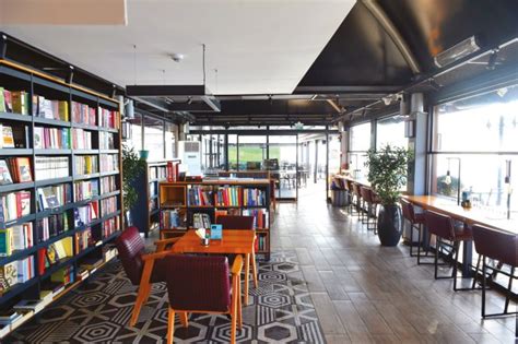 Beltaş Kitap Kafe, Boğaz’da ziyaretçilerini ağırlamaya devam ediyor